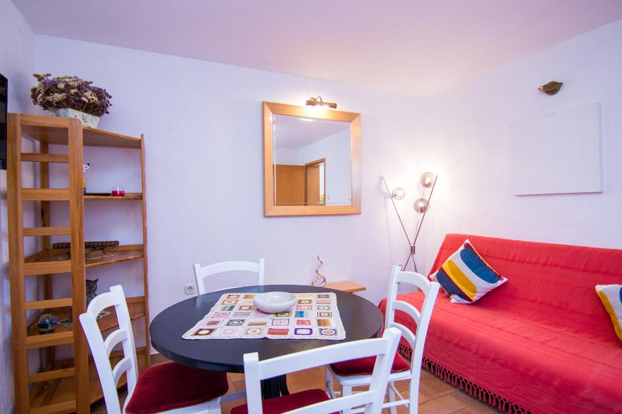 קרק Apartments City Center Dekanic מראה חיצוני תמונה